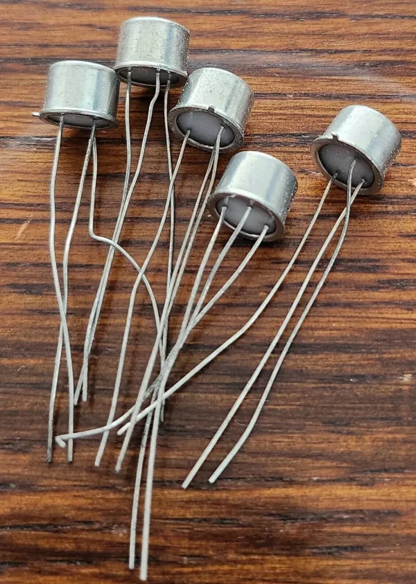 GET897 Germanium PNP Transistor. Vintage transistor. New old stock .